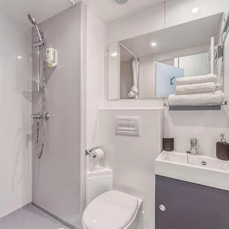 Lejlighedshotel Student Factory Treves 3*